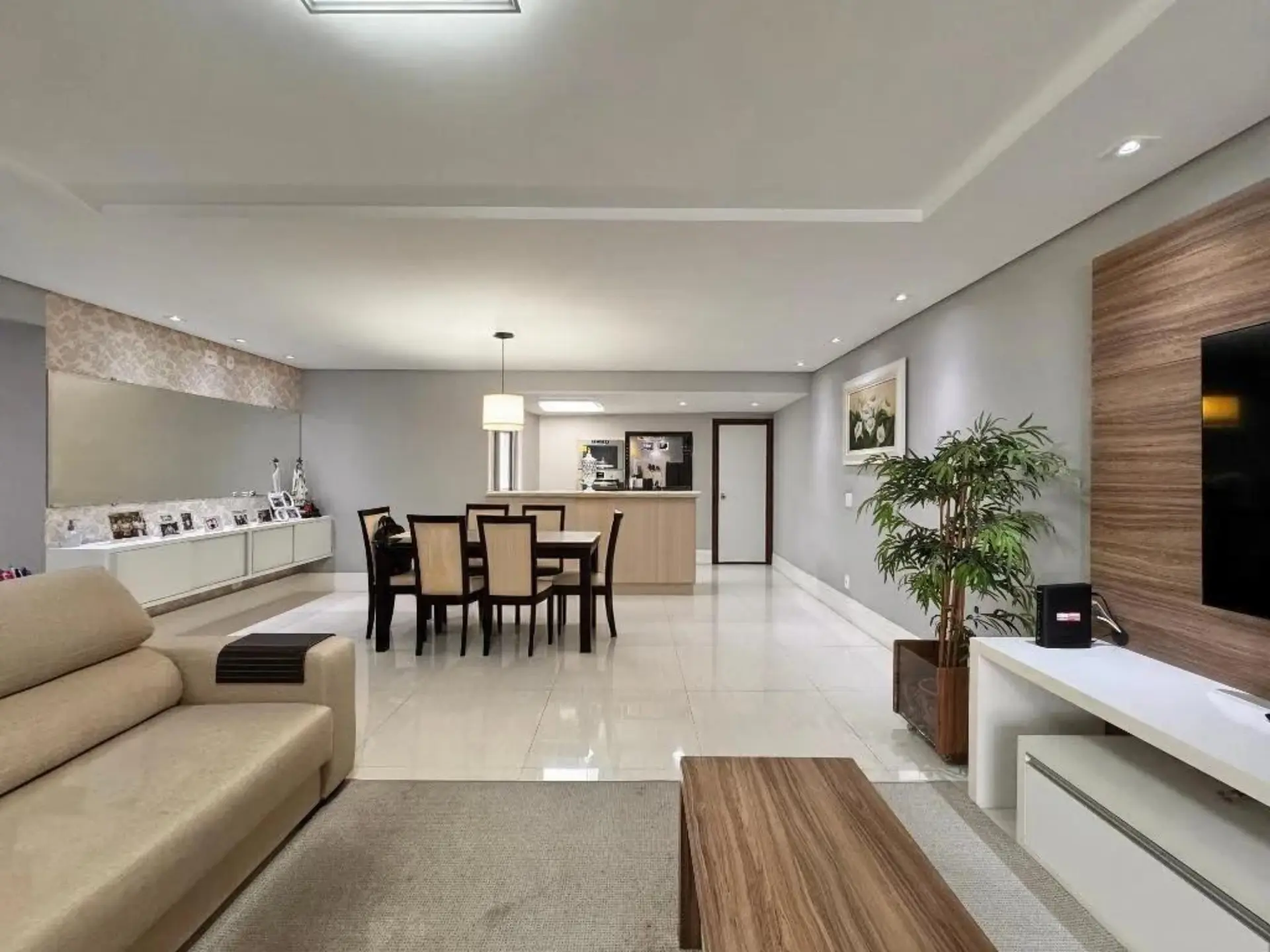 Praça Jardim - Apartamento de 115m com 3 dormitórios sendo 1 suíte com 2 vagas a venda !, foto 2