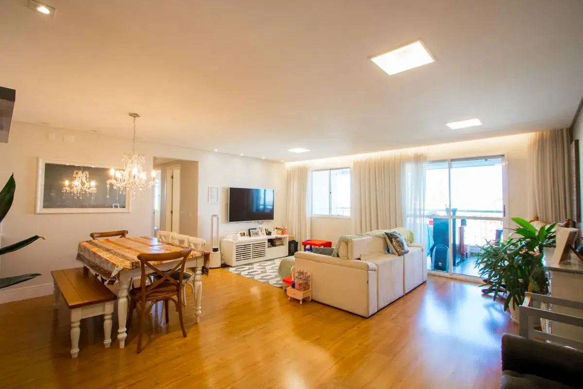 Foto de Praça Jardim - Apartamento de 115m com 3 dormitórios sendo 1 suíte com 2 vagas a venda ! em Vila Valparaíso, Santo André-SP