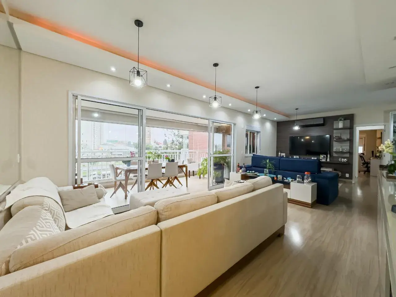 Family Garden - Apartamento de 151m com 3 dormitorios sendo 3 suítes e 2 vagas a venda !, foto 3